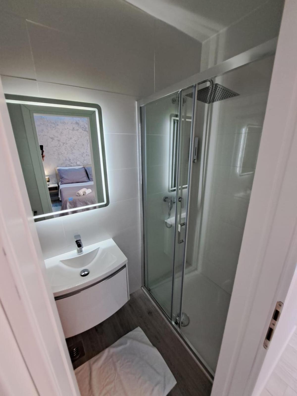 Paulina Harmony Rooms Seget Vranjica Exterior foto