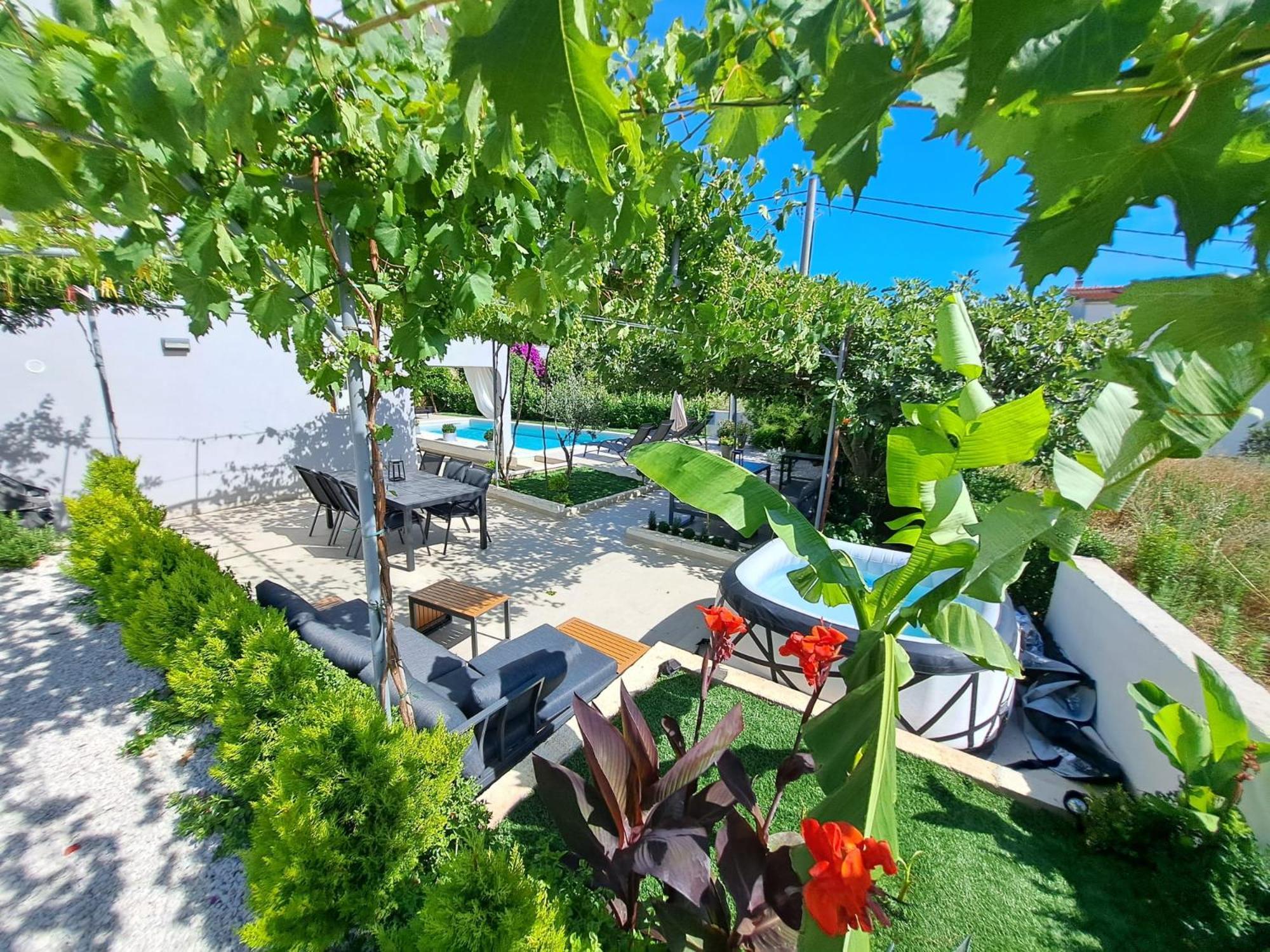 Paulina Harmony Rooms Seget Vranjica Exterior foto